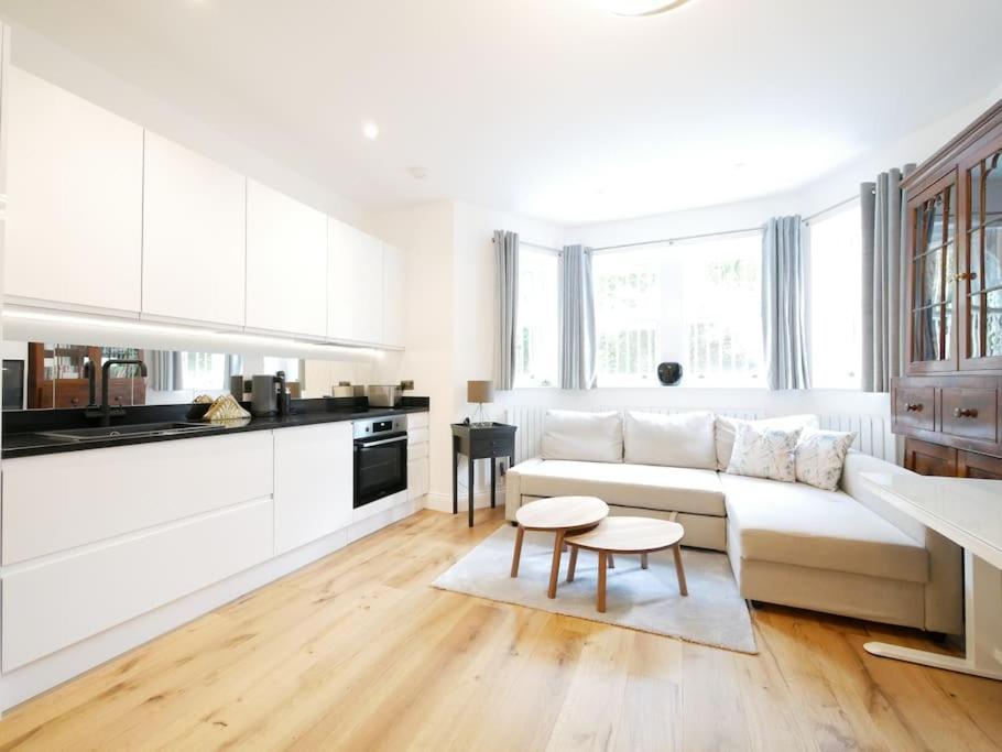 Newly Refurbished 2 Bed Apartment In Paddington Лондон Экстерьер фото